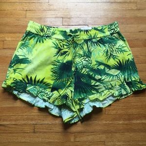 INC adorable Tropical shorts